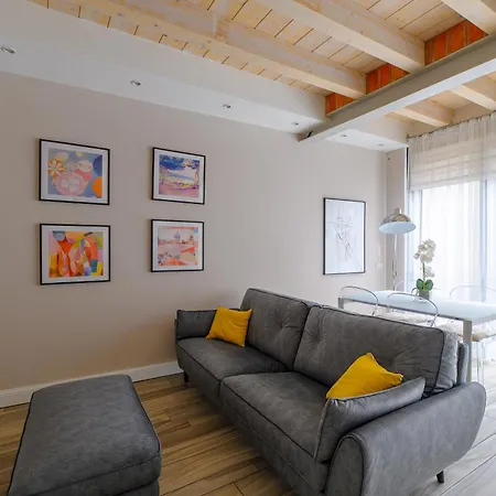 Terrace Bloom Heart Of * Como