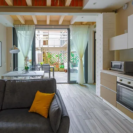 Terrace Bloom Heart Of Apartment