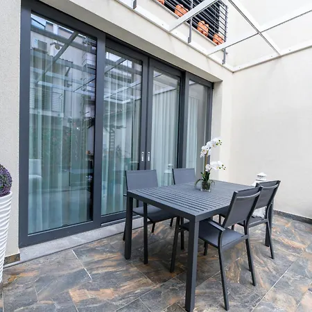 Terrace Bloom Heart Of Apartment