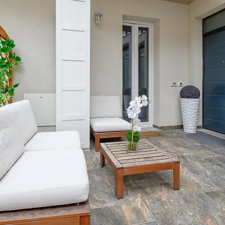 Terrace Bloom Heart Of Apartman