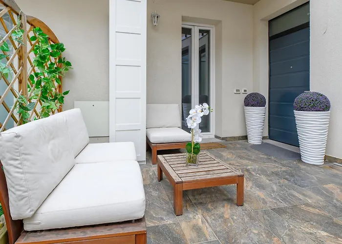 Terrace Bloom Heart Of Апартаменты