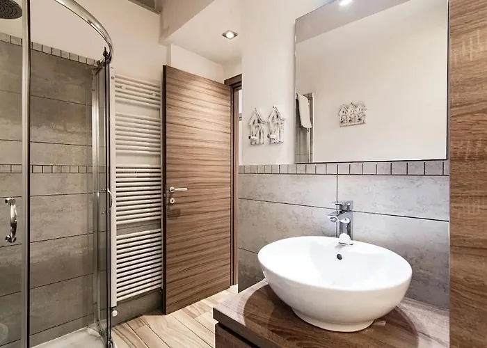 Terrace Bloom Heart Of